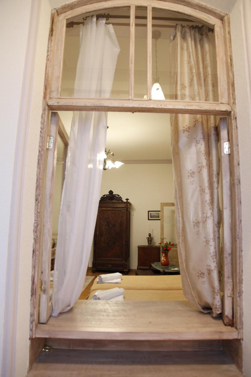 第比利斯Art House Petunia公寓 外观 照片